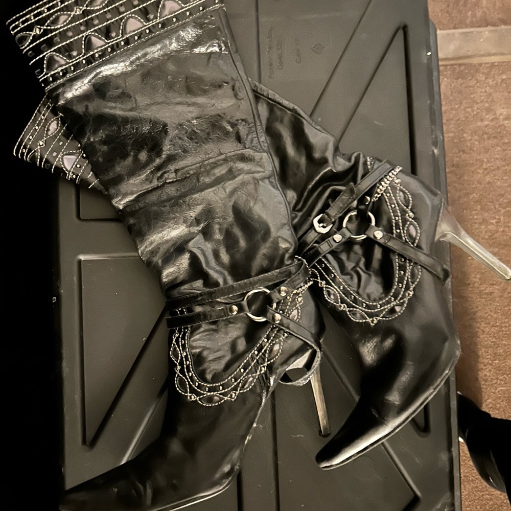 Bronx and Banco Black Chain Heeled Boots